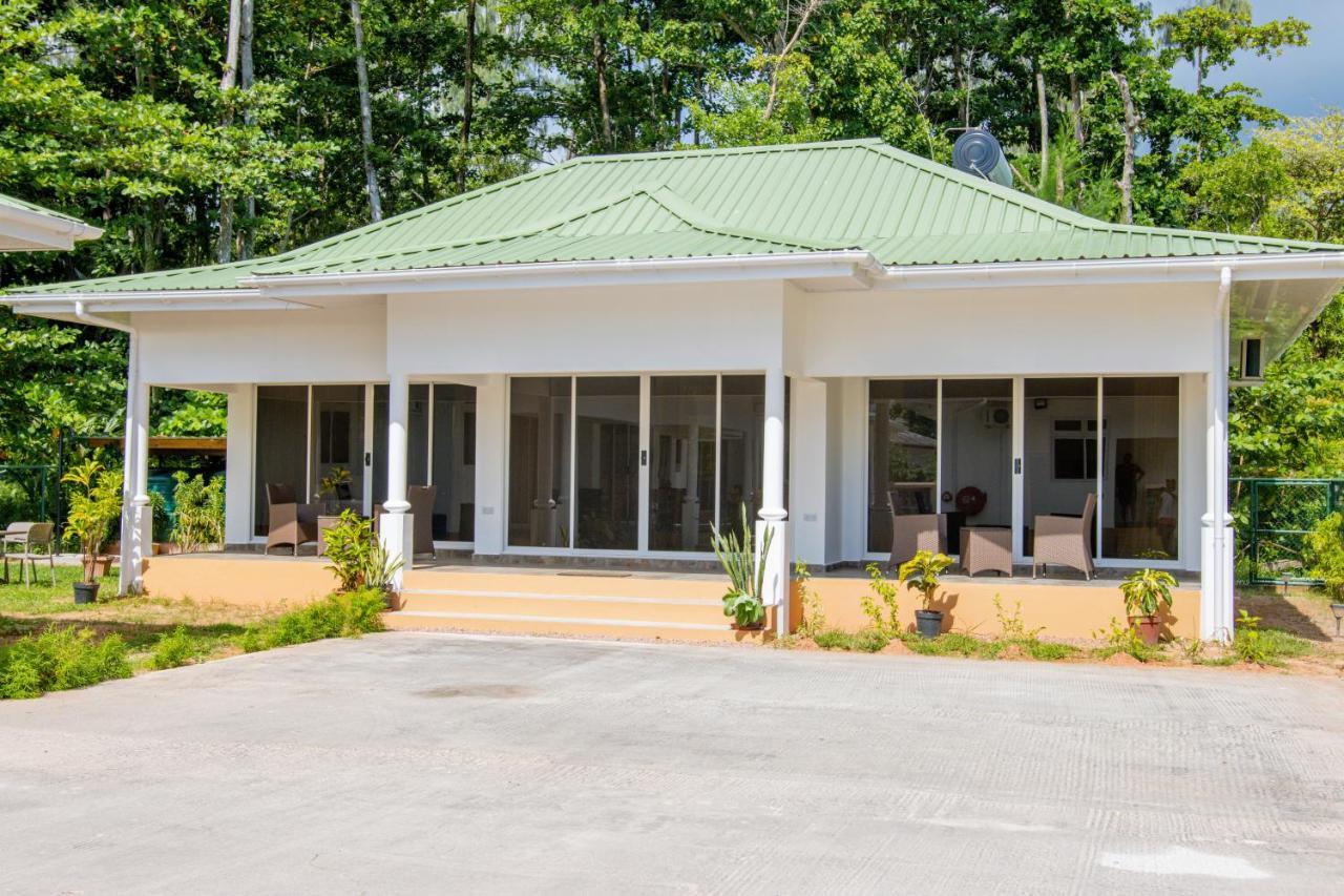 Macmillan'S Holiday Villas Grand’ Anse Zewnętrze zdjęcie