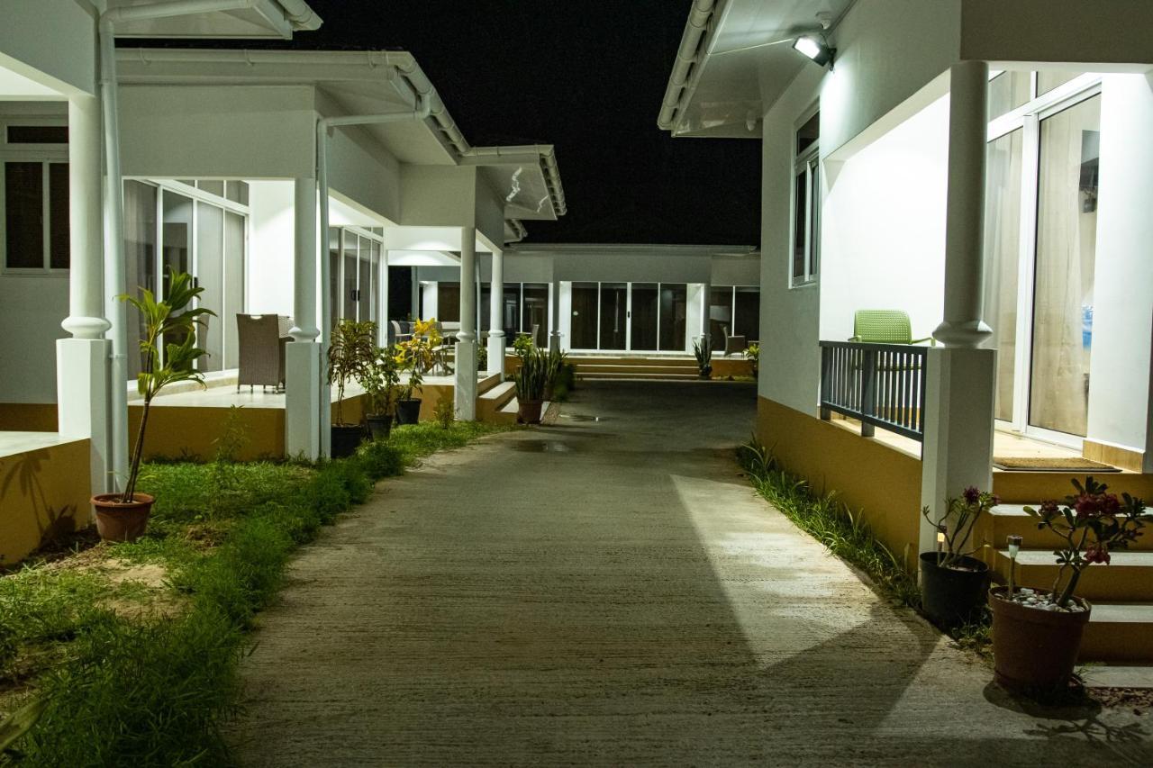 Macmillan'S Holiday Villas Grand’ Anse Zewnętrze zdjęcie